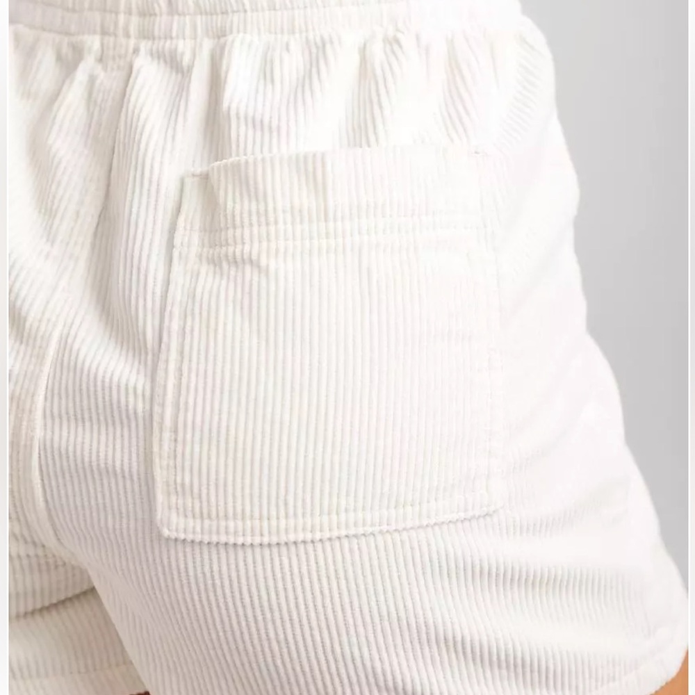 Billabong White Corduroy Shorts - Picture 4 of 5